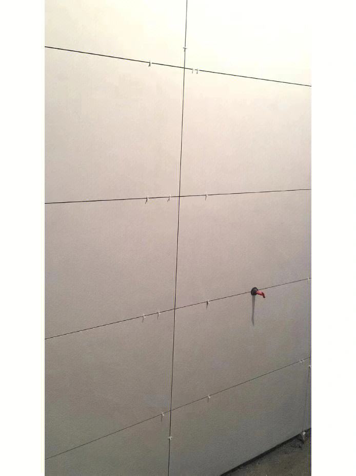 墙砖找平器多久取下来好些(瓷砖找平器干了拿不掉怎么办)